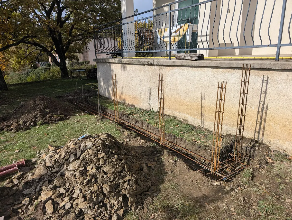 Fondations ferraillées d'une construction neuve